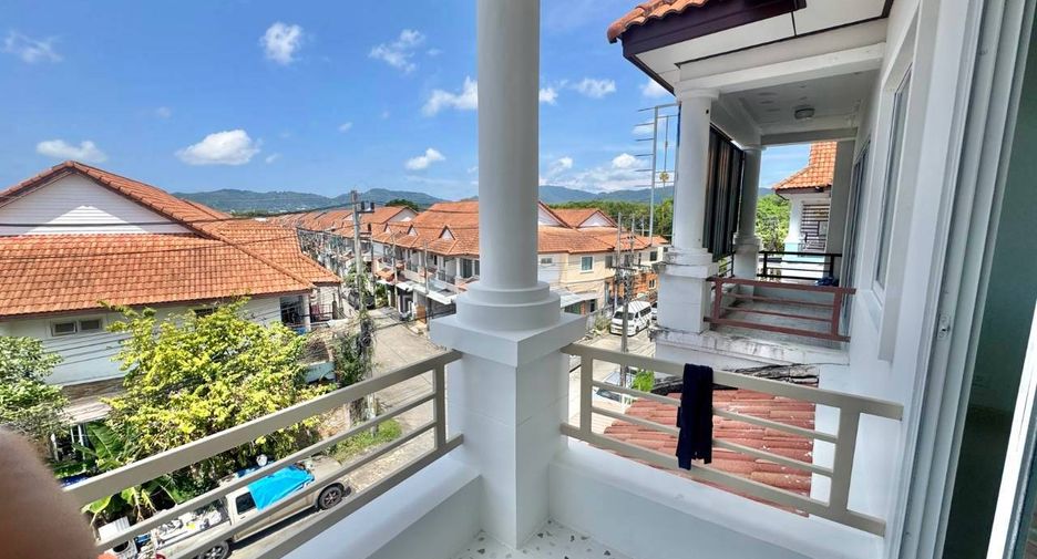 出售 3 卧室 联排别墅 在 Phuket Town, 普吉