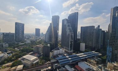 For sale 2 bedrooms condo in Khlong Toei, Bangkok