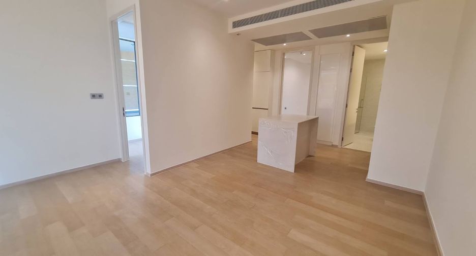 For sale 2 bedrooms condo in Khlong Toei, Bangkok