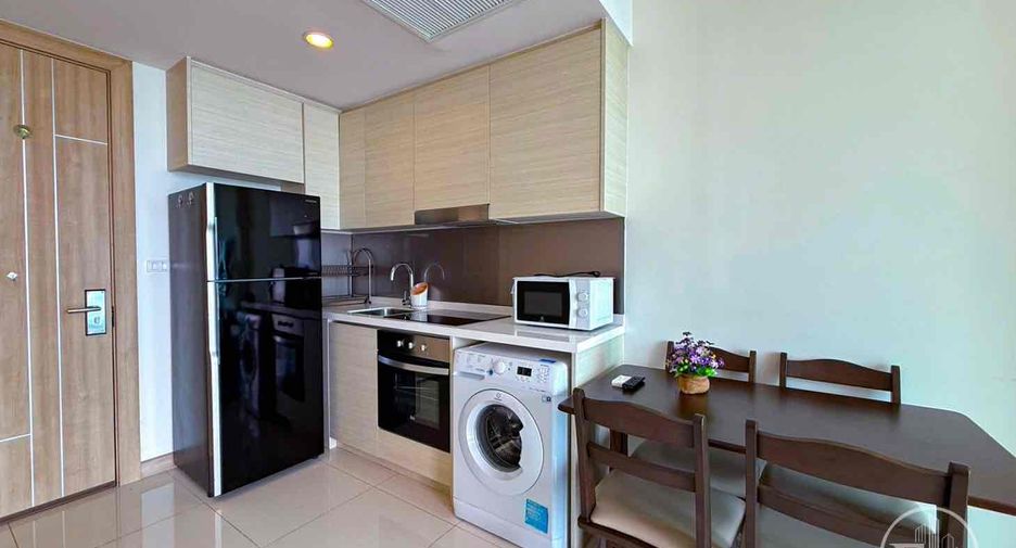 For rent 2 bedrooms condo in Bang Lamung, Chonburi