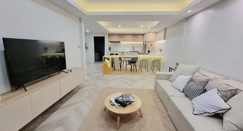 ให้เช่า และ ขาย 4 ห้องนอน ทาวน์เฮ้าส์ ใน วัฒนา, กรุงเทพฯ