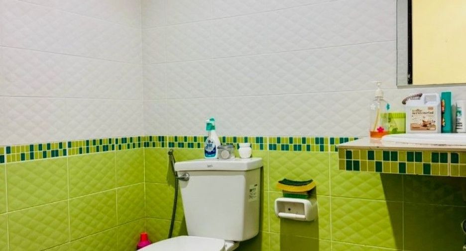 For sale 3 bedrooms townhouse in Thung Khru, Bangkok