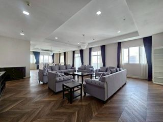 Apartamento con servicios en alquiler de 4 habitaciones en Khlong Toei, Bangkok