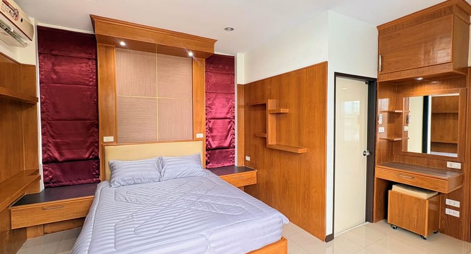 For rent 3 ベッドルーム villa in Bang Lamung, Chonburi