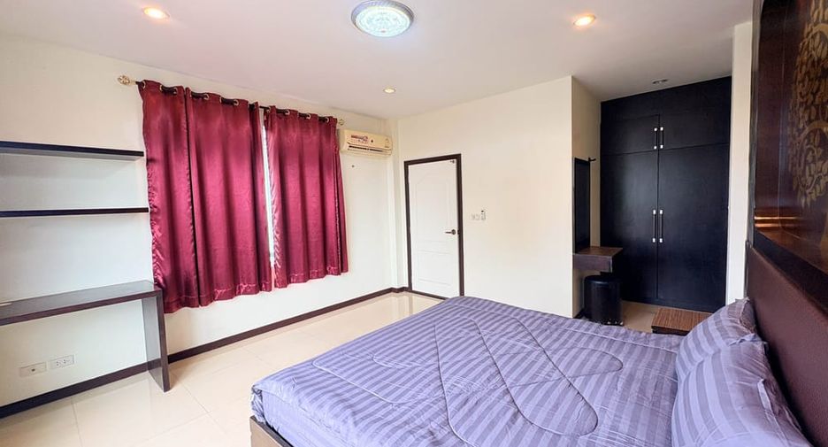 For rent 3 ベッドルーム villa in Bang Lamung, Chonburi