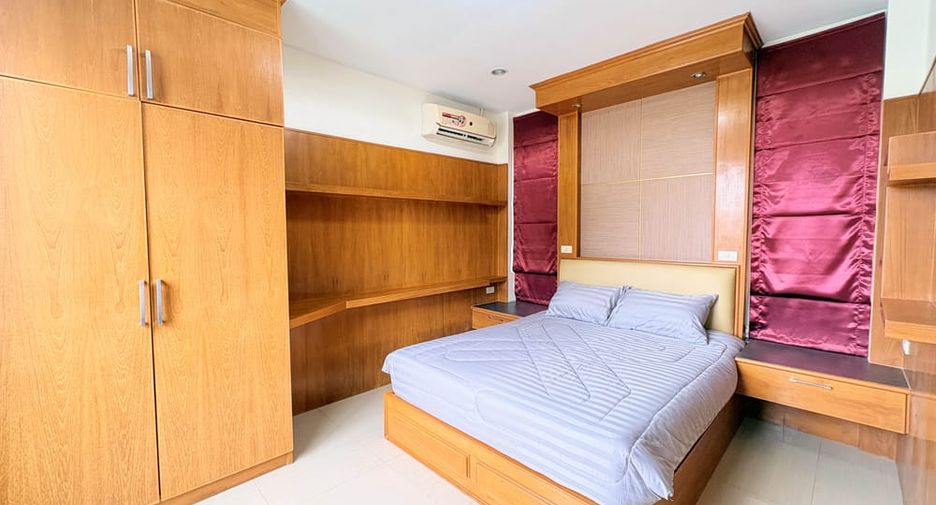 For rent 3 ベッドルーム villa in Bang Lamung, Chonburi