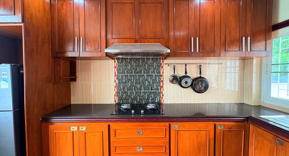 For rent 3 ベッドルーム villa in Bang Lamung, Chonburi