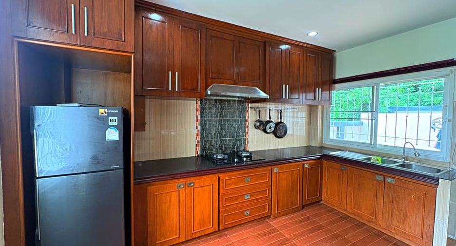 For rent 3 ベッドルーム villa in Bang Lamung, Chonburi