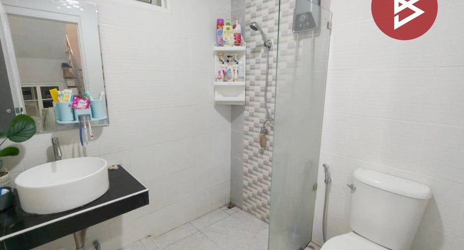 Haus zum Kauf mit 3 Zimmer in Mueang Nakhon Sawan, Nakhon Sawan