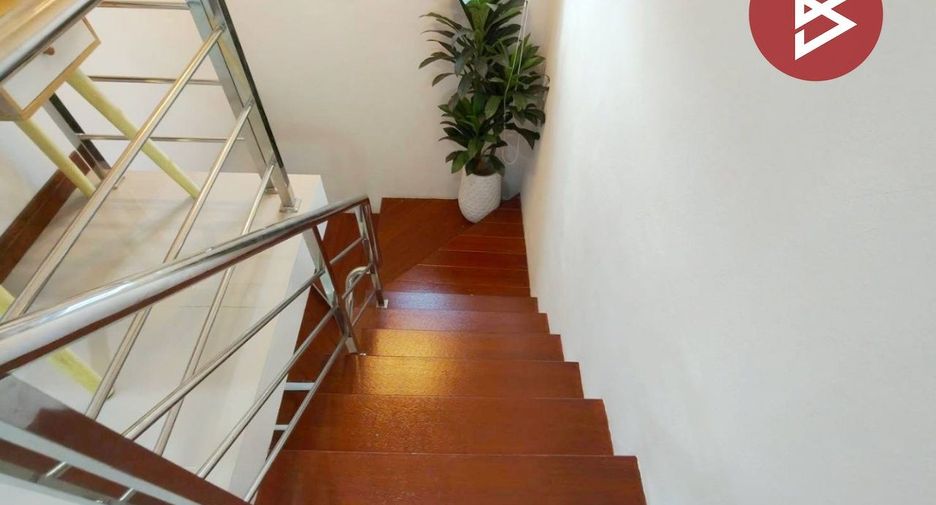 Haus zum Kauf mit 3 Zimmer in Mueang Nakhon Sawan, Nakhon Sawan