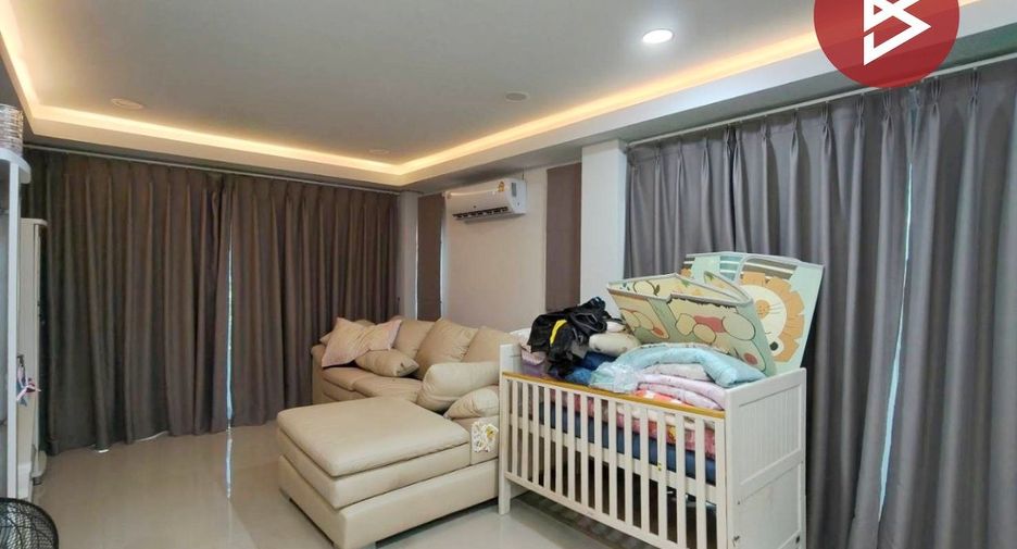 Haus zum Kauf mit 3 Zimmer in Mueang Nakhon Sawan, Nakhon Sawan
