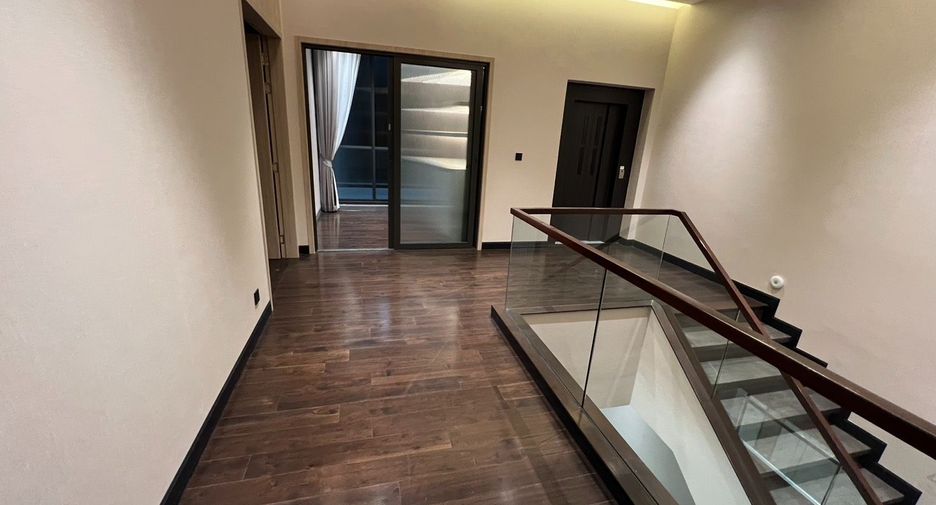For rent 5 ベッドルーム house in Suan Luang, Bangkok