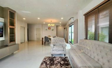 For rent and for sale 4 bedrooms house in Bang Phli, Samut Prakan