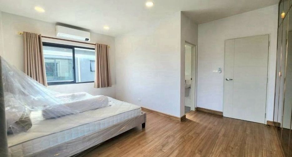 For rent and for sale 4 bedrooms house in Bang Phli, Samut Prakan