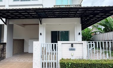 Haus zum Kauf mit 3 Zimmer in Bang Phli, Samut Prakan