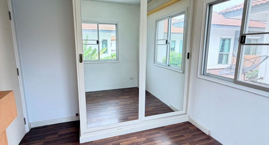 Haus zum Kauf mit 3 Zimmer in Bang Phli, Samut Prakan