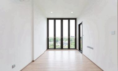For sale 1 bed condo in Suan Luang, Bangkok