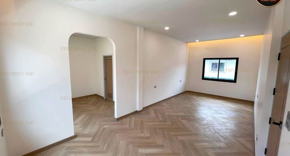 Casa en venta de 5 habitaciones en Wang Thonglang, Bangkok