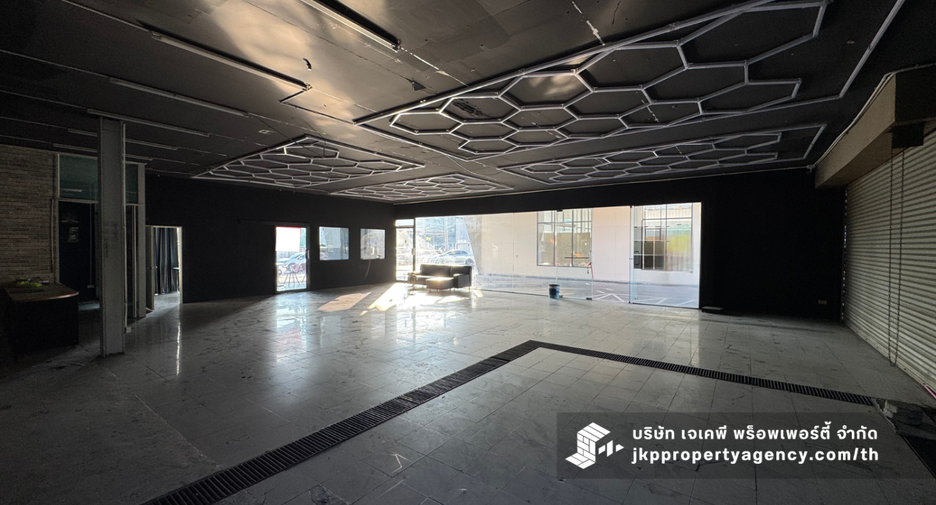 For rent warehouse in Bang Khen, Bangkok
