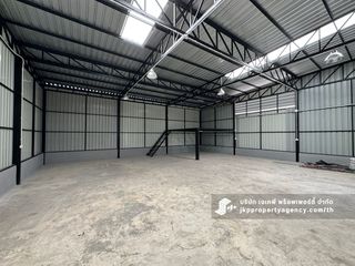 For rent warehouse in Saphan Sung, Bangkok