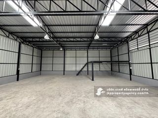 For rent warehouse in Saphan Sung, Bangkok