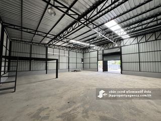 For rent warehouse in Saphan Sung, Bangkok
