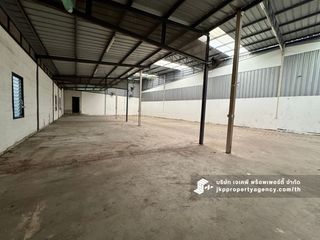For rent warehouse in Huai Khwang, Bangkok