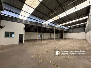 For rent warehouse in Huai Khwang, Bangkok