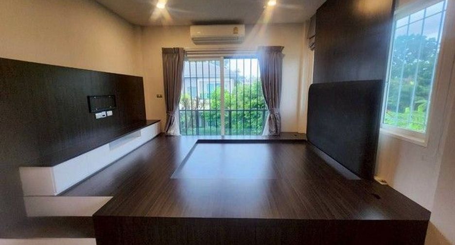 For rent 4 bedrooms house in Phasi Charoen, Bangkok