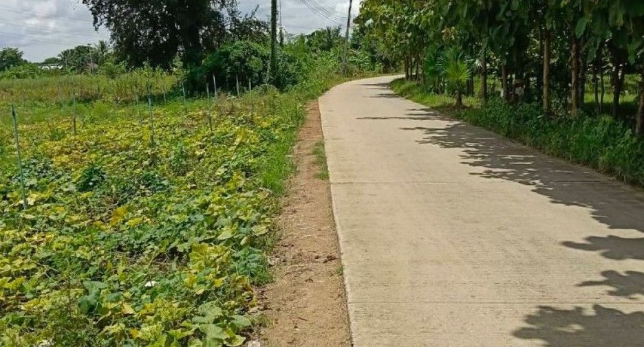 Terreno en venta en Kamphaeng Saen, Nakhon Pathom