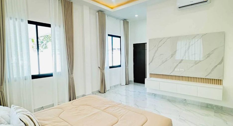 For sale 3 bedrooms villa in Bang Lamung, Chonburi