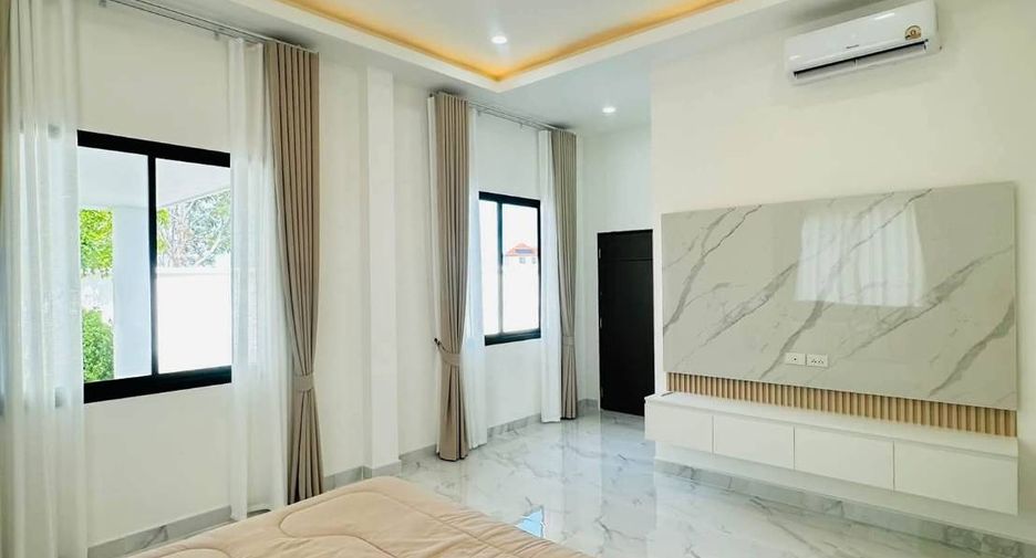 For sale 3 bedrooms villa in Bang Lamung, Chonburi
