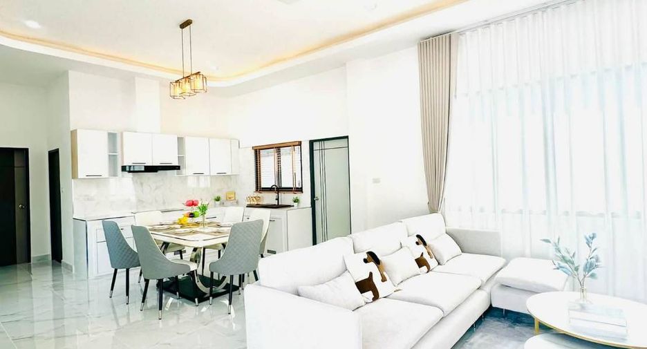 For sale 3 bedrooms villa in Bang Lamung, Chonburi