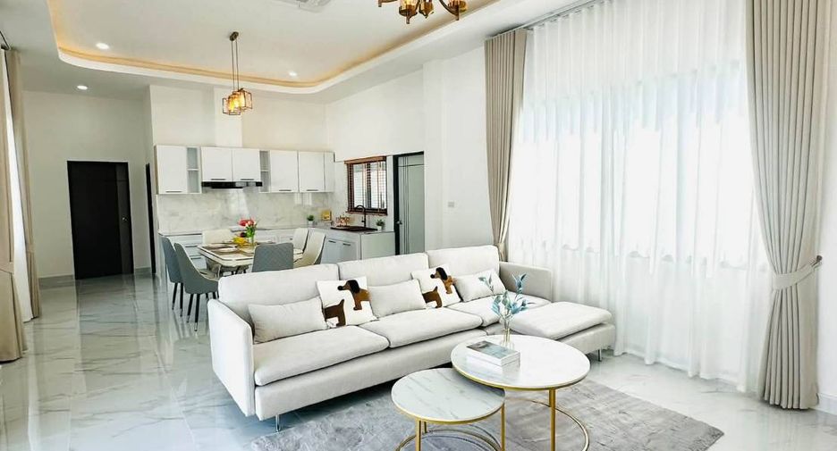 For sale 3 bedrooms villa in Bang Lamung, Chonburi