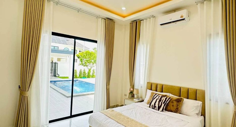 For sale 3 bedrooms villa in Bang Lamung, Chonburi