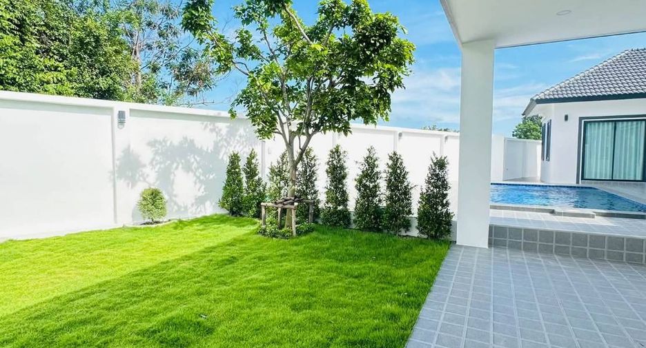 For sale 3 bedrooms villa in Bang Lamung, Chonburi