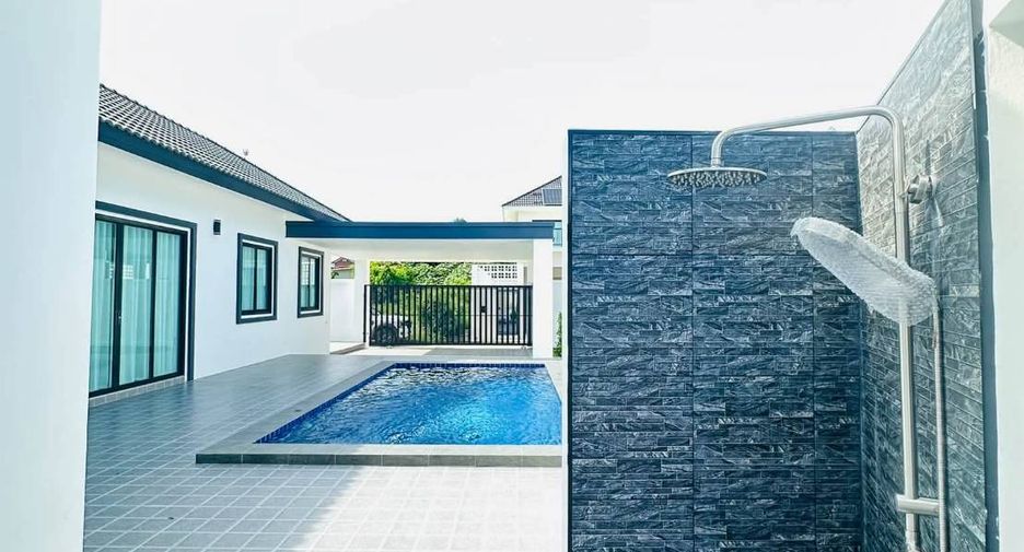 For sale 3 bedrooms villa in Bang Lamung, Chonburi