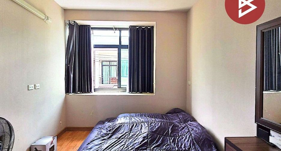 For sale 3 bedrooms townhouse in Phra Samut Chedi, Samut Prakan