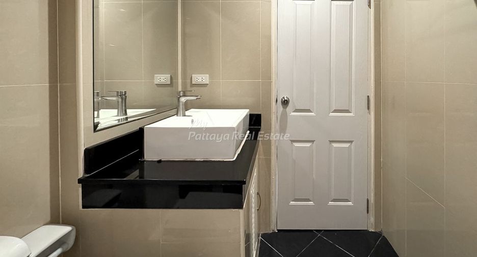For sale studio condo in Bang Lamung, Chonburi
