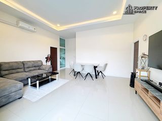 Villa en alquiler de 3 habitaciones en Bang Lamung, Chonburi