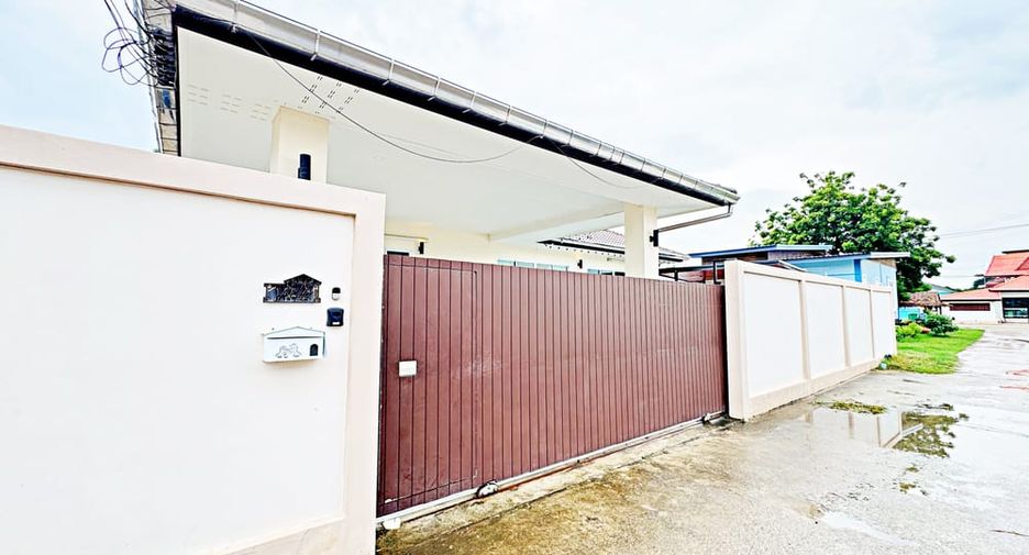 Villa en alquiler de 3 habitaciones en Huay Yai, Pattaya
