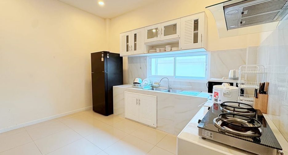 Villa en alquiler de 3 habitaciones en Huay Yai, Pattaya