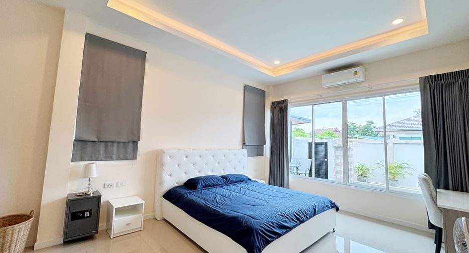 Villa en alquiler de 3 habitaciones en Huay Yai, Pattaya