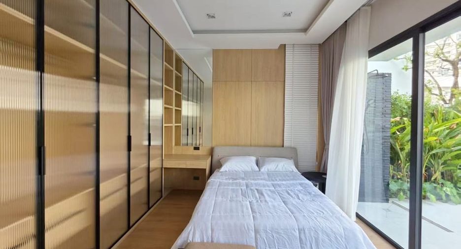 Villa en alquiler de 4 habitaciones en Bang Lamung, Chonburi