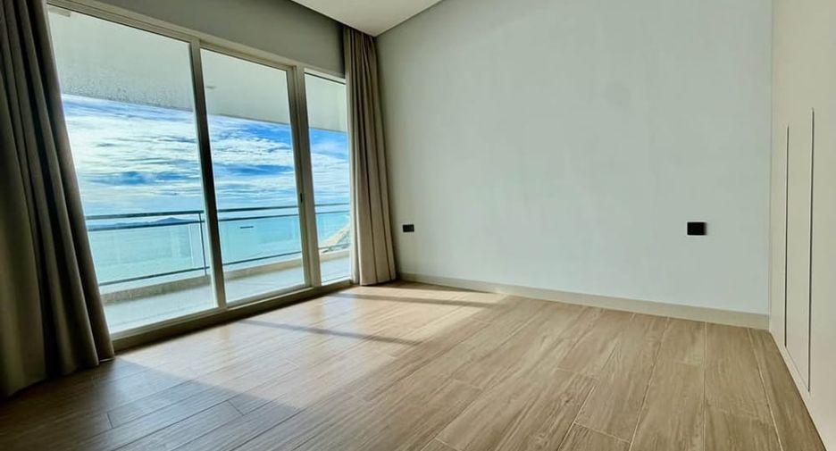 For sale 2 bedrooms condo in Jomtien, Pattaya
