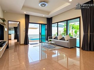 Villa en alquiler de 3 habitaciones en Bang Lamung, Chonburi