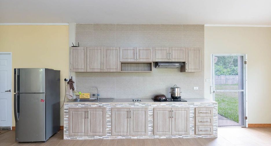 Haus zum Kauf mit 2 Zimmer in Warin Chamrap, Ubon Ratchathani