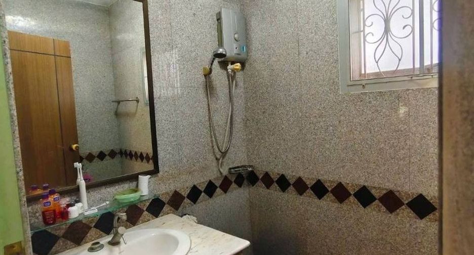 Haus zum Kauf mit 4 Zimmer in Mueang Chanthaburi, Chanthaburi