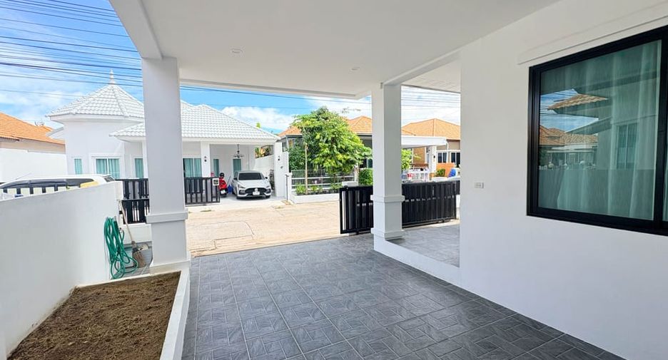 À louer 3 chambres maison à Bang Lamung, Chonburi