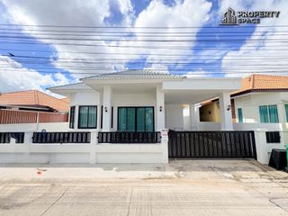 À louer 3 chambres maison à Bang Lamung, Chonburi